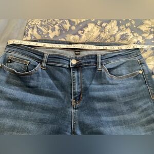 Judy blue boyfriend medium blue jeans